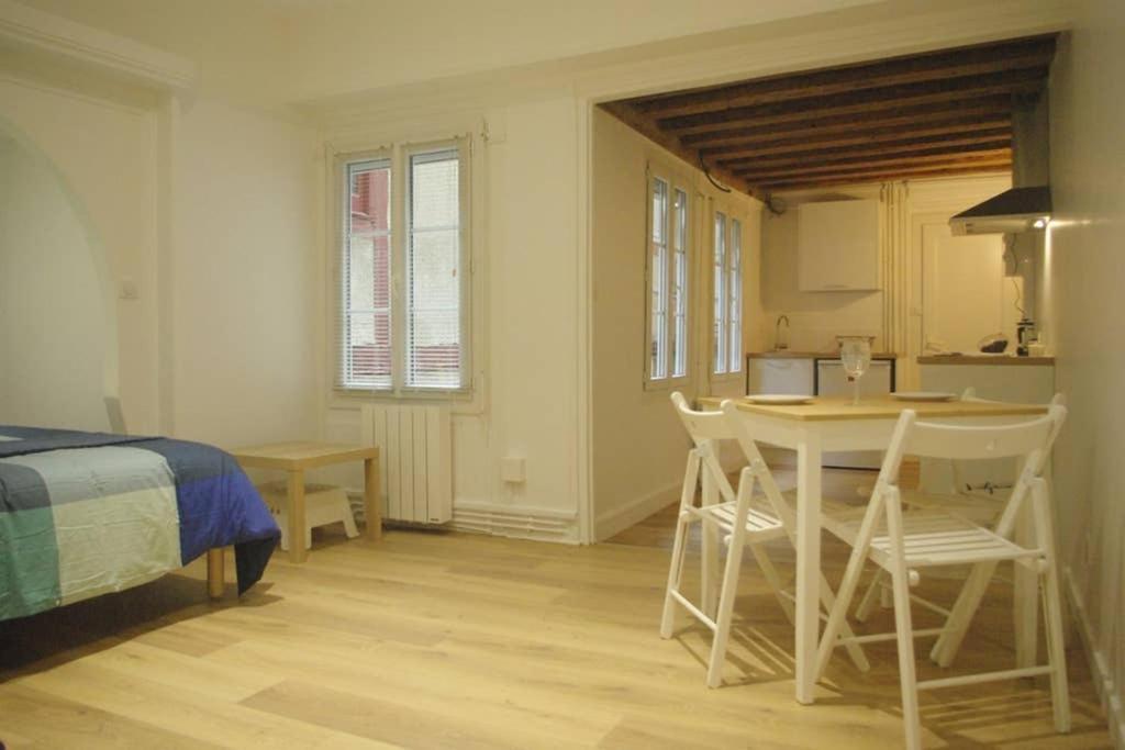 Dijon Standing Historic City Apartment Exteriör bild